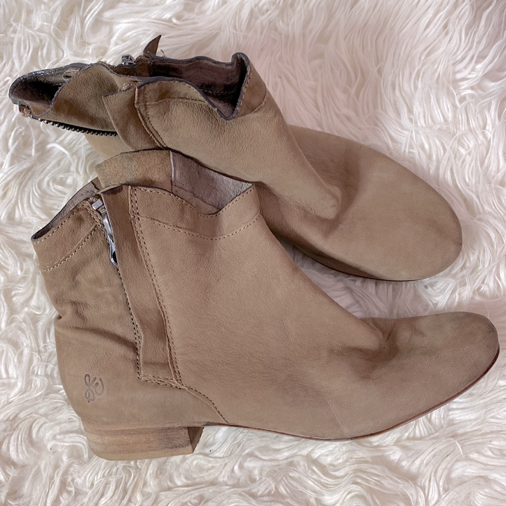 SAM EDELMAN CODY BOOTIES  SIZE 7